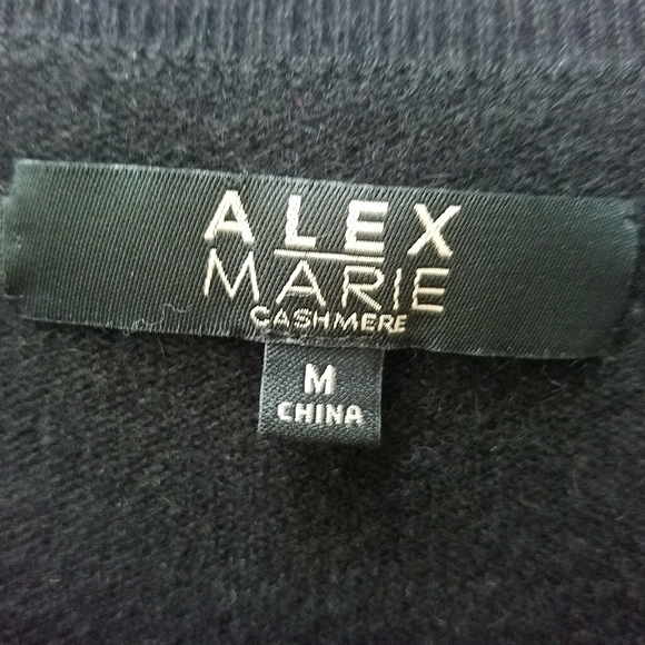 100% Cashmere ALEX MARIE Short Sleeve Size M - EUC - Picture 7 of 7